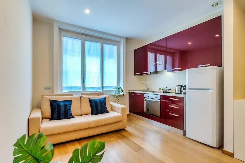 Duomo 15 Min Walk - Luxury Flat, Netflix And Wi-Fi Apartment Milan Italy